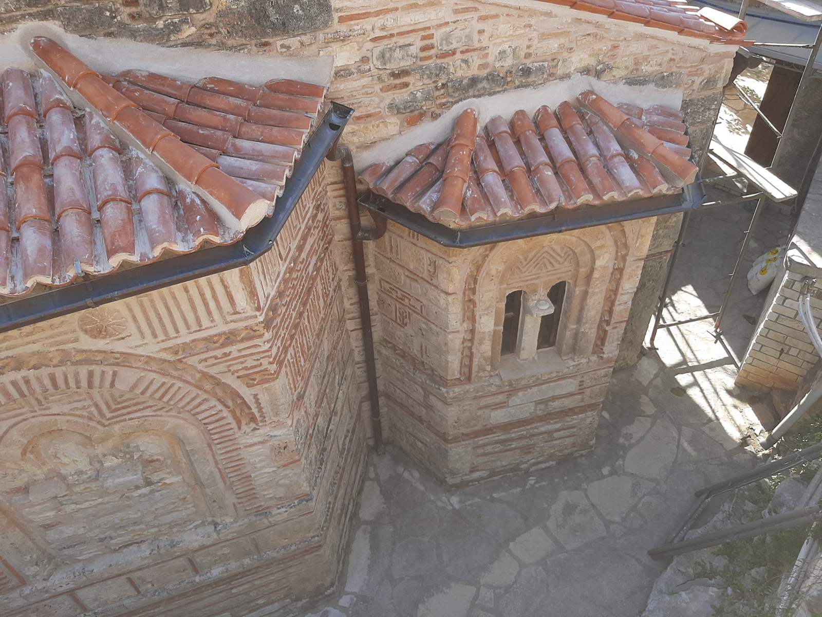 Έργο σε Εκκλησία 9