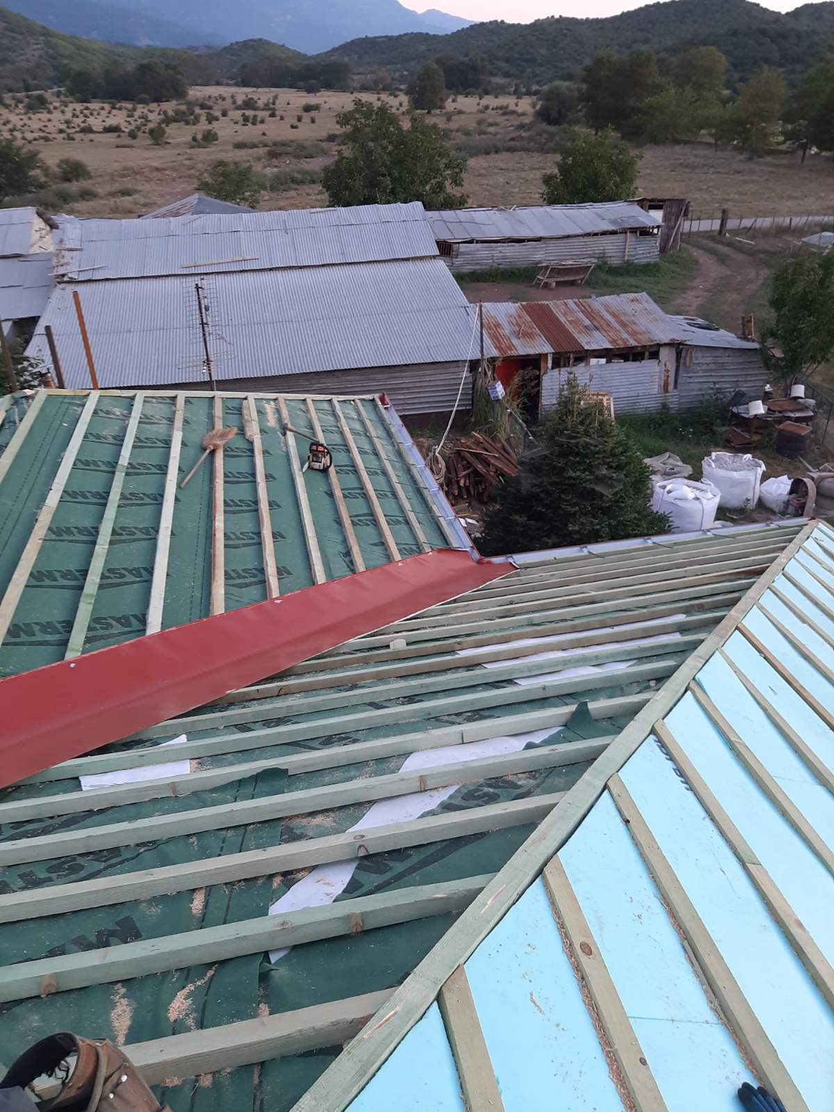 Μόνωση και Σκεπή 24